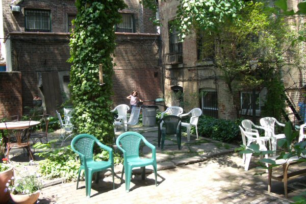 Jones Street courtyard