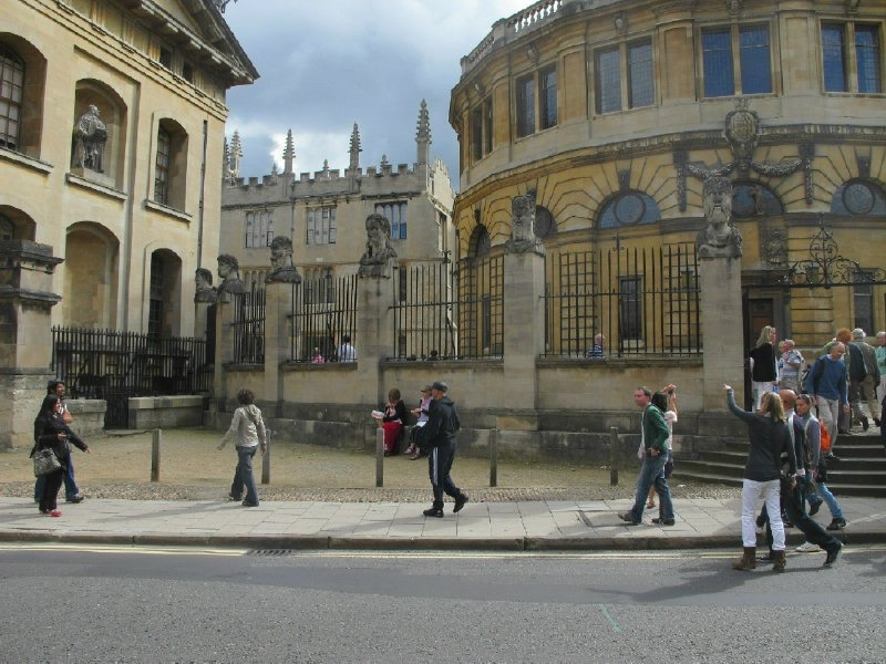 entrance to Bodleian